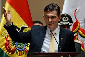 Al menos 57 detenidos en Bolivia durante desbloqueo de carreteras tomadas; protestan contra gobierno de Rodrigo Paz