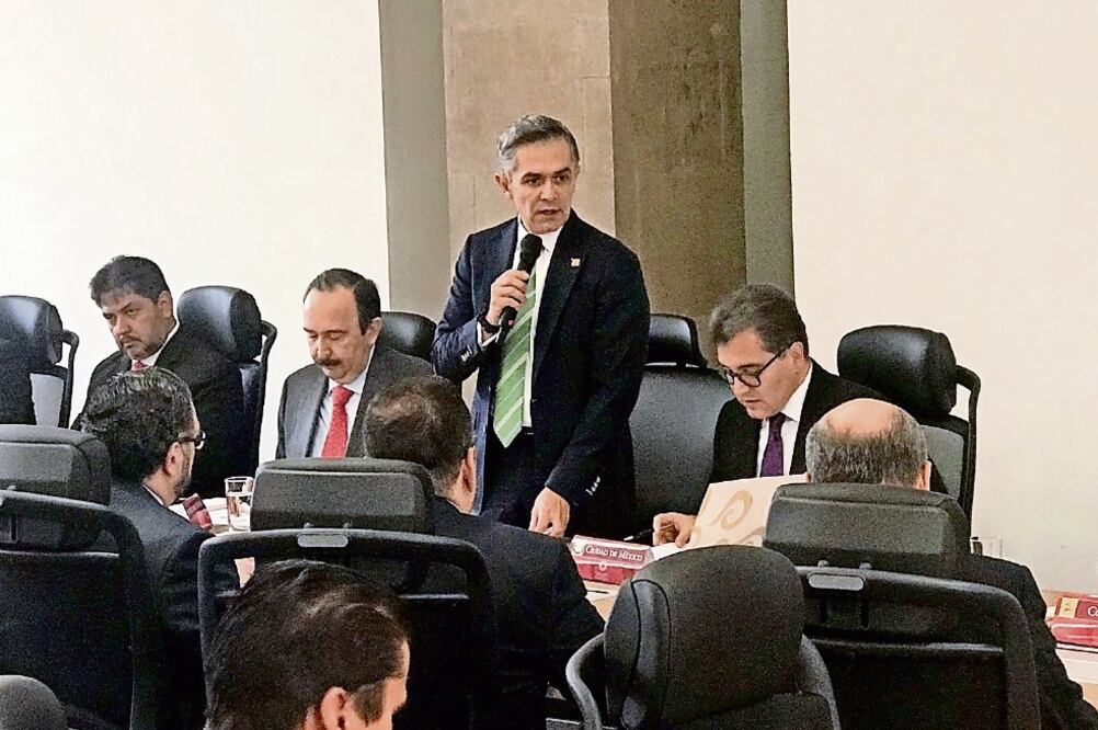 Miguel Ángel Mancera, jefe de Gobierno de la Ciudad de México, encabezó ayer los trabajos de la Comisión de Seguridad y Justicia de la Conago, donde se analizaron medidas para la defensa de los periodistas. (CDMX)