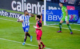 Salomón Rondón anota doblete en el agónico empate del Pachuca contra Tijuana