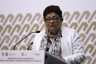 Por supuesto espionaje, diputados del PAN van por destitución de Ernestina Godoy en la FGJCDMX