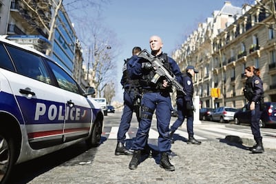 Francia desplegará 45 mil agentes durante su fiesta nacional ante riesgo de incidentes