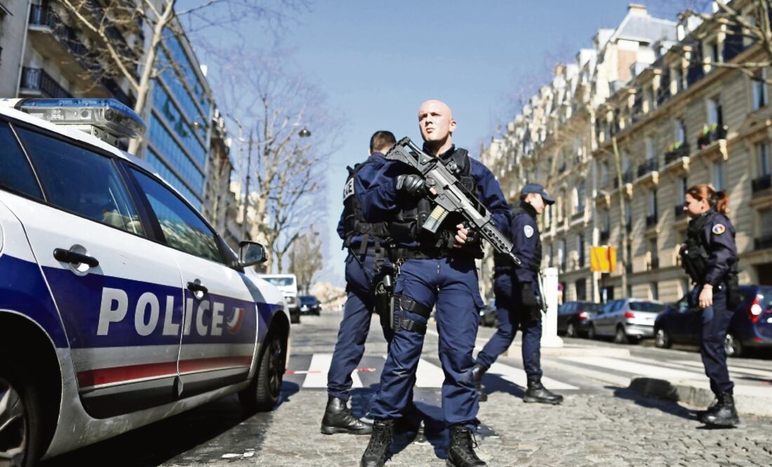 Agentes de policía francesa. Foto. EFE
