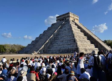Desciende Kukulkán en Chichén Itzá