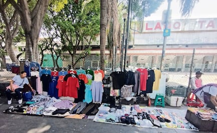 Gobierno negocia reubicación de ambulantes a plazas