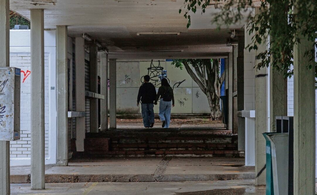 Fernanda, de la Facultad de Psicología de la UNAM, fue víctima de un profesor de la clase de Clínica, que incluso fue boletinado en el tendedero. Foto: Yaretzy M Osnaya | El Universal
