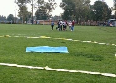 Rayo fulmina a joven mientras jugaba futbol en GAM