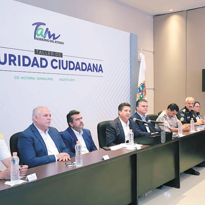 El gobernador Francisco García Cabeza de Vaca se reunió con autoridades federales y del estado para analizar el tema de la seguridad en Tamaulipas. ESPECIAL