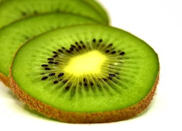 Los beneficios de comer kiwi