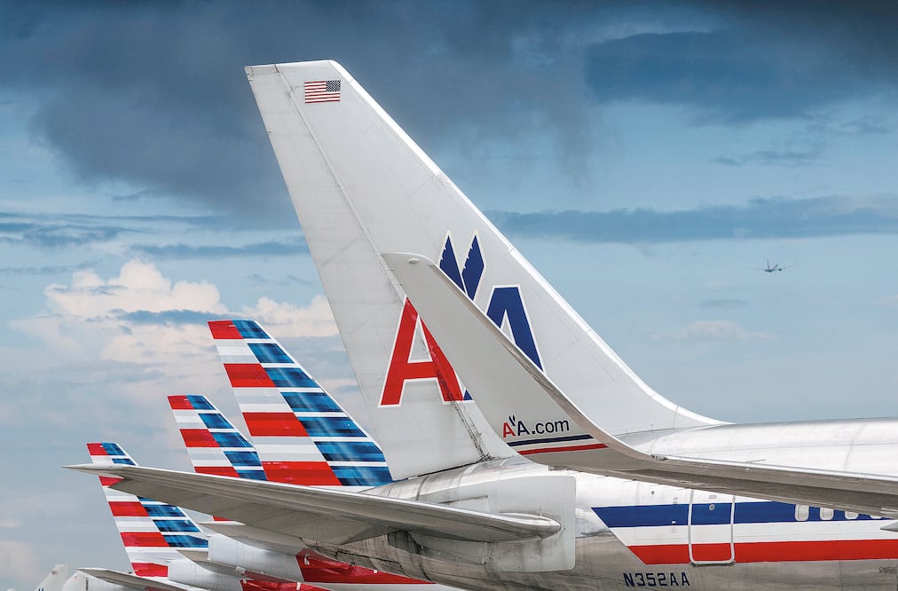 Demandan a American Airlines por daños a obra de Lucio Fontana