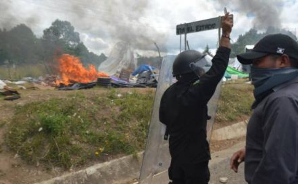 Desalojan bloqueo en carretera de Chiapas