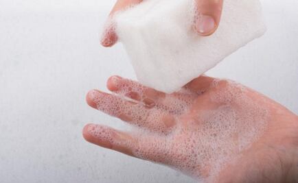 ¿Cuántos microbios viven en tus manos?