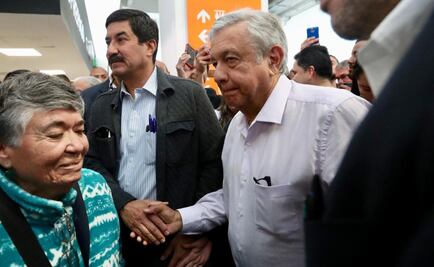 Llega AMLO a Chihuahua; se niega a hablar de grupo opositor que encabeza Corral