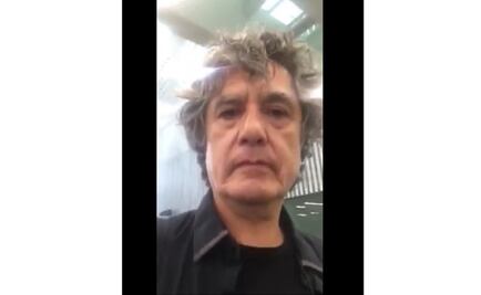 Bajan de avión a ex integrante de Botellita de Jerez