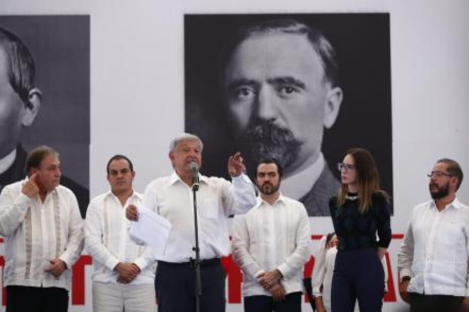 Belinda acompaña a AMLO durante mitin en Cuernavaca  