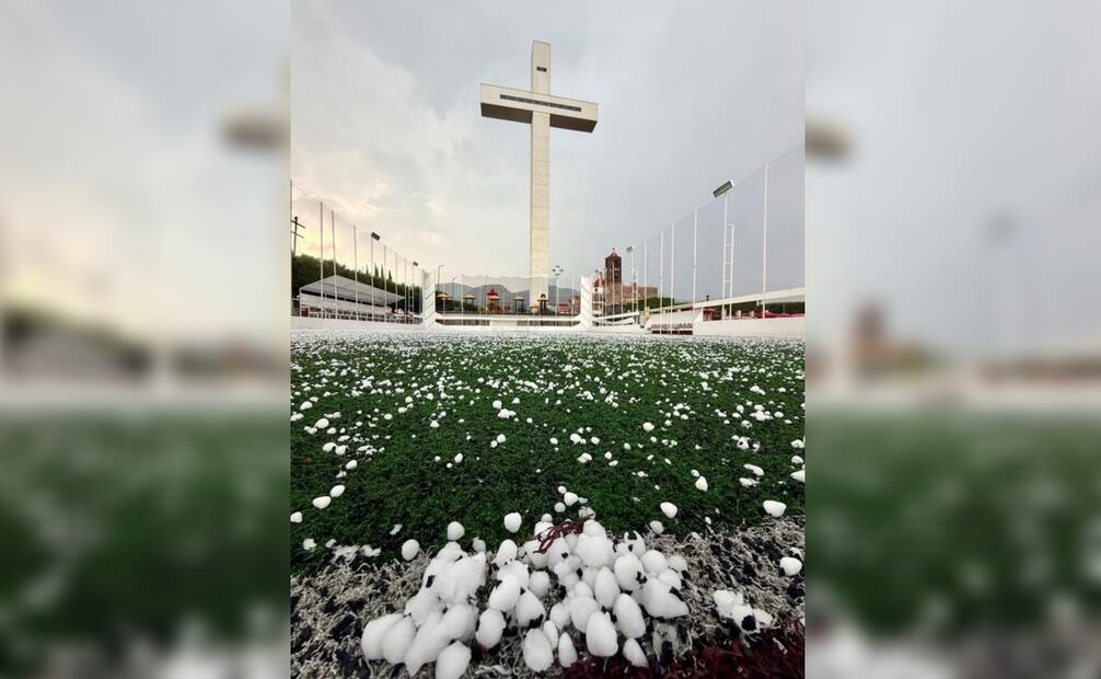 Granizada deja severos anegamientos en Hidalgo; reportan daños en techumbres y domos.
Foto: Especial.