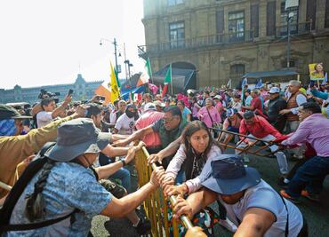 La plancha del Zócalo cayó ante un oleaje multicolor