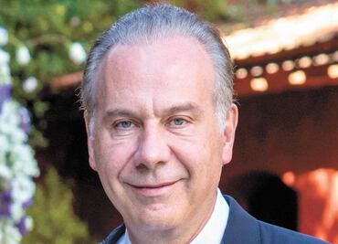 Mexico investigates 42 companies linked to Juan Collado