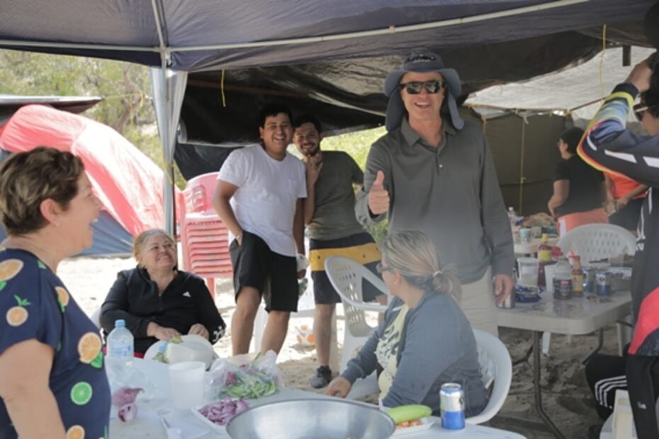 Gobernador recorre playas de Sinaloa; pide extremar cuidados para evitar contagios de Covid