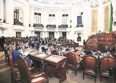 Incumplen 10 diputados con su informe semestral