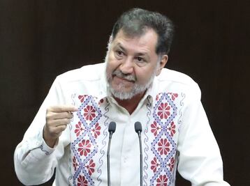 Noroña se destapa; quiere relevar a AMLO en la Presidencia