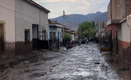 Una mujer muerta y cinco desaparecidos deja desbordamiento de río Agua Fría, en Jalisco