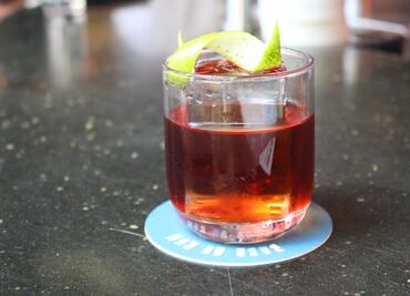 Baba Au Rum, el templo griego del ron, llegó a la CDMX por una noche