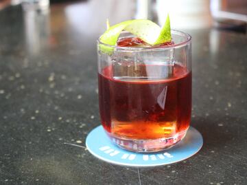 Baba Au Rum, el templo griego del ron, llegó a la CDMX por una noche