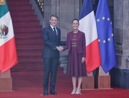 Emmanuel Macron llega a Palacio Nacional; presidente de Francia es recibido por la presidenta Claudia Sheinbaum