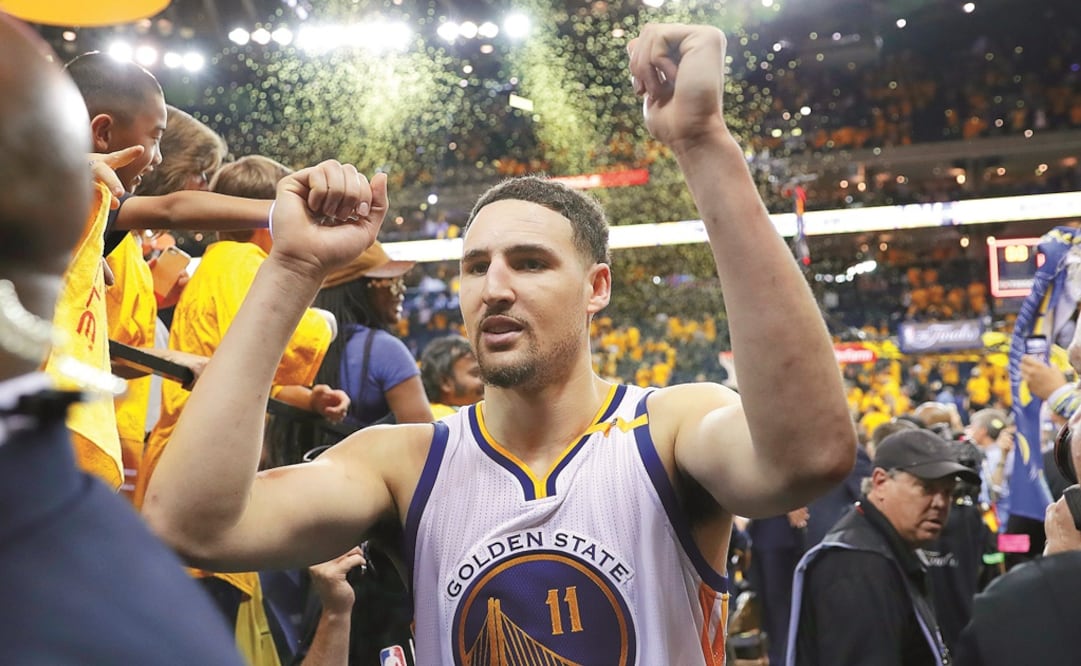 Klay Thompson cree que sus Warriors pueden anotar hasta 150 puntos si no pierden balones. FOTO: MARCIO JOSÉ SÁNCHEZ. AP
