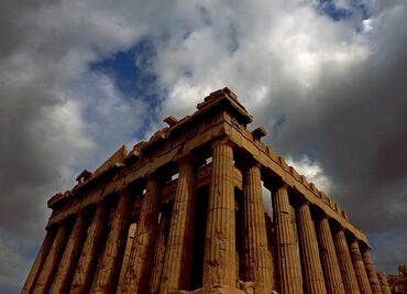 Turista es acusado de robar fragmentos de mármol en la Acrópolis de Atenas