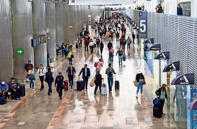 PDI investiga intercepción de señales en el AICM