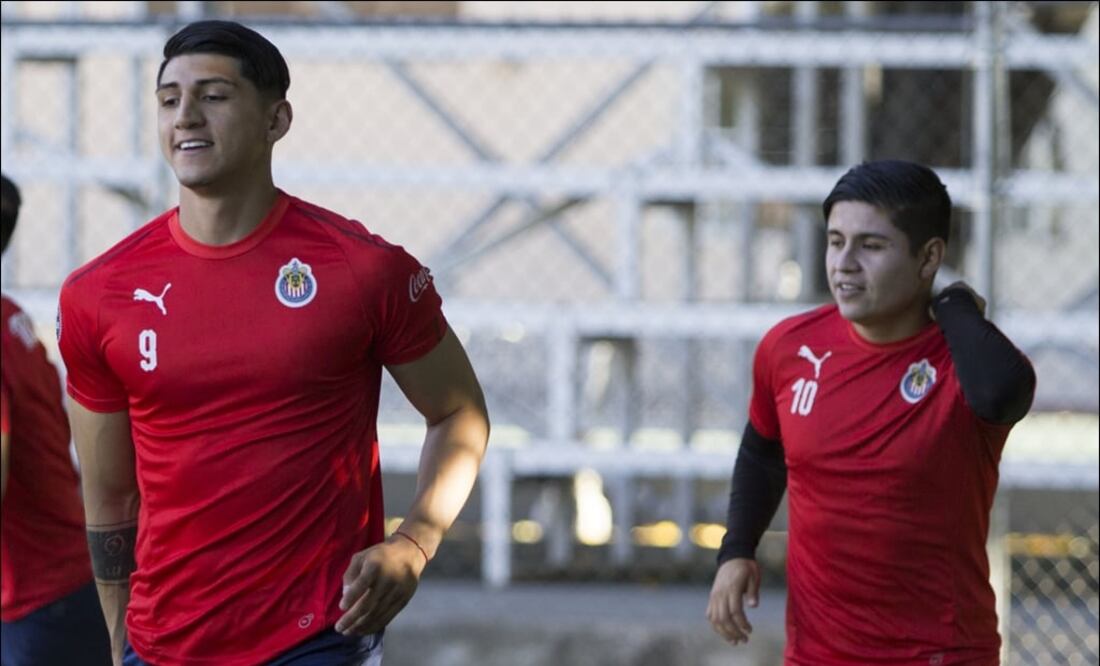 Alan Pulido y Eduardo López en un entrenamiento con el Guadalajara. Foto: Imago7