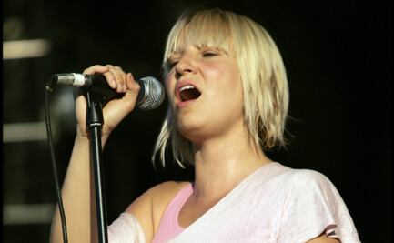 Sia se convierte en madre a los 44 años 