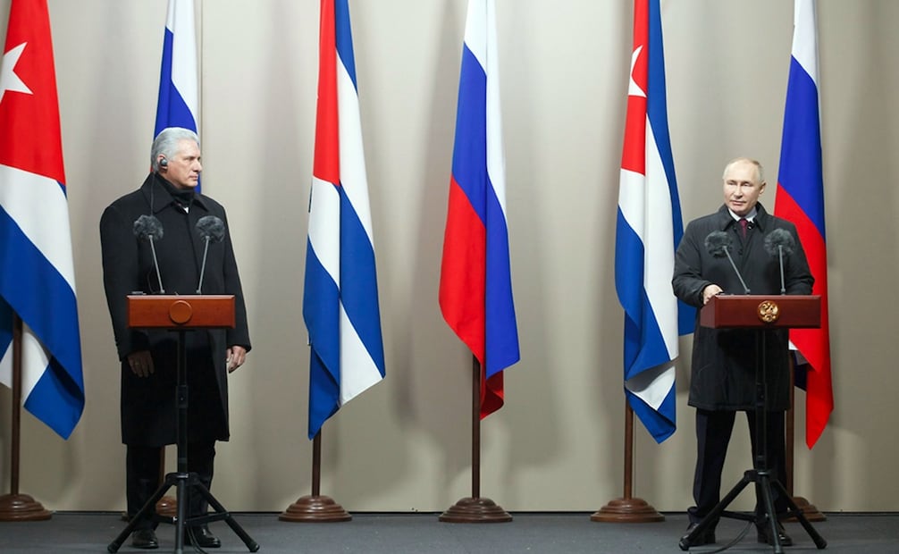Miguel Díaz-Canel y Vladimir Putin, presidentes de Cuba y Rusia, respectivamente. Foto: EFE 
