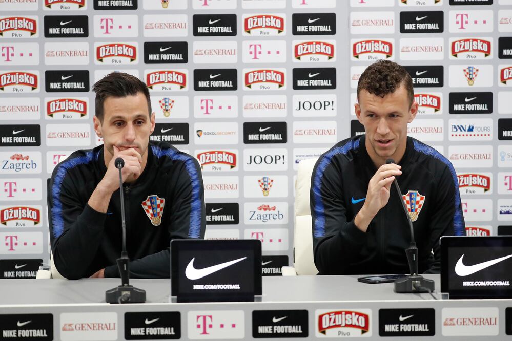 Agencias. Kalinic (izq) y Pericic (Der) en conferencia de prensa