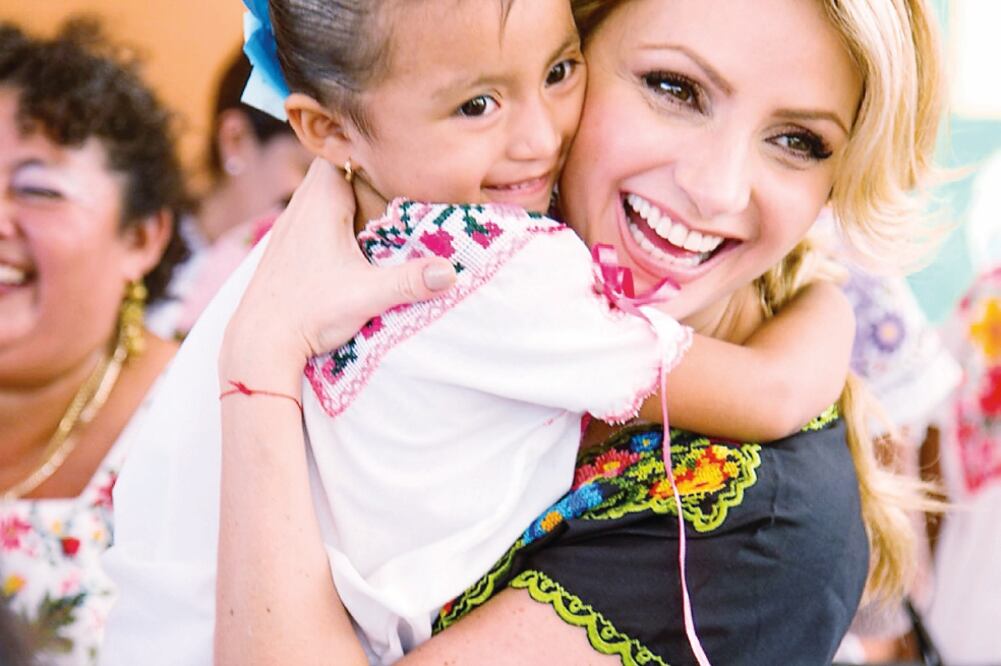 Angélica Rivera habló del compromiso del presidente Enrique Peña Nieto con la educación de todos los niños del país (ESPECIAL)