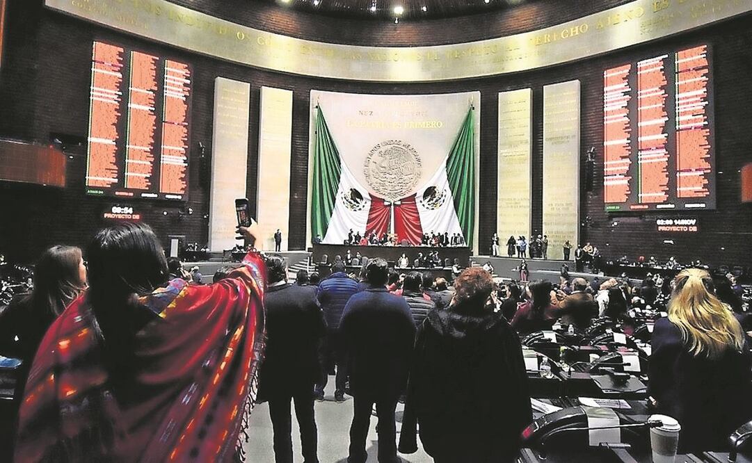 Legisladores consideran que presentar o no denuncias y controversias constitucionales debería ser una decisión avalada por el pleno. Foto: Archivo/ EL UNIVERSAL.