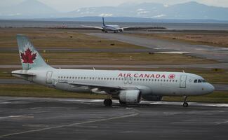Air Canada suspende sus vuelos a Cuba debido a la escasez de combustible; otras aerolíneas anuncian ajustes