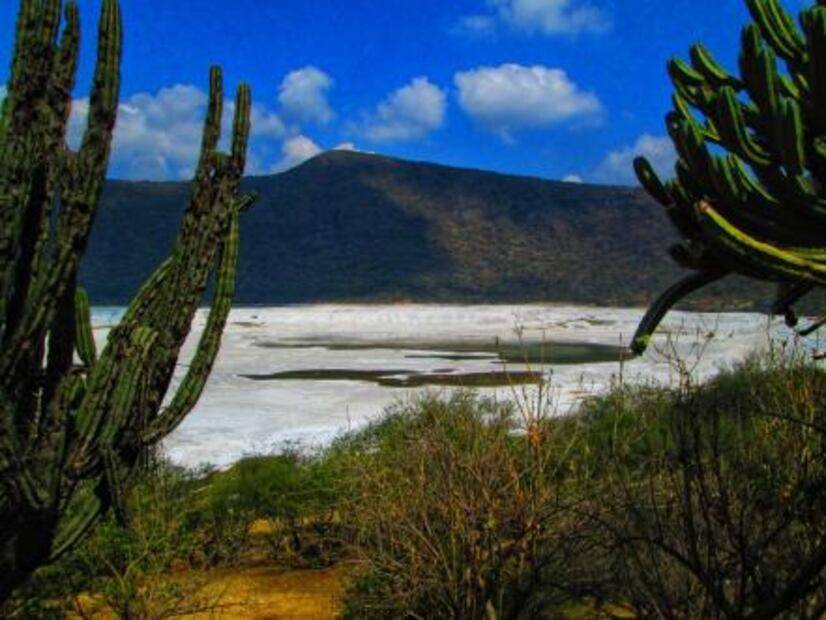 Acampa y contempla la luna dentro un volcán en México
