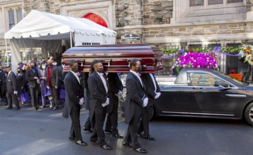 Cicely Tyson es despedida por Tyler Perry y los Clinton