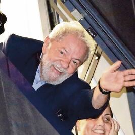 Bolsonaro advierte de medidas contra Maduro