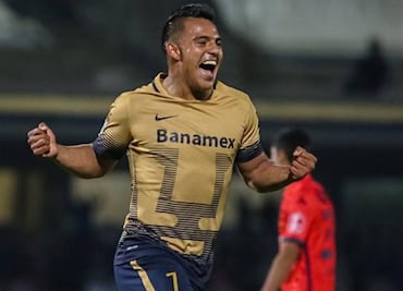 Pumas defeat Monarcas 4-2