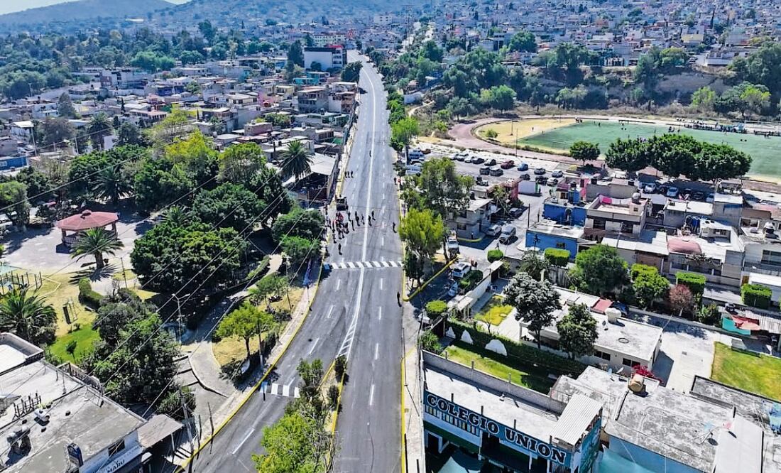 La avenida Insurgentes, de 3.3 km lineales, que conecta al centro de San Cristóbal con la
México - Pachuca , fue rehabilitada. Foto: Especial