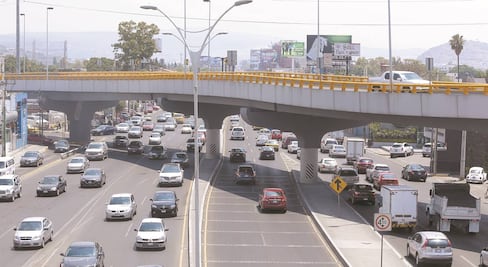 Este miércoles 11 de diciembre no circulan los autos con engomado rojo
