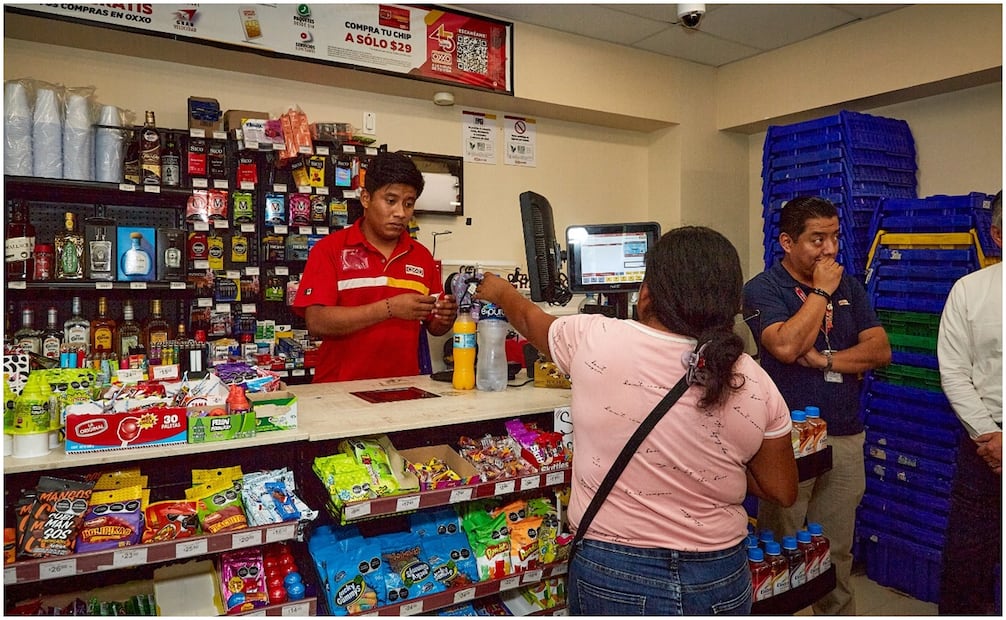 Oxxo realizó un programa piloto para evaluar la transición a la semana de 40 horas. Foto: Cortesía
