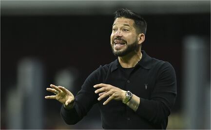 Benjamín Mora se marcha "contento" con el empate ante América y no cuestiona al VAR