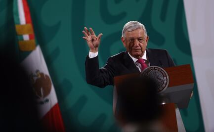 Negocios de medios, forma de presionar al gobierno para obtener "contratos jugosos": AMLO