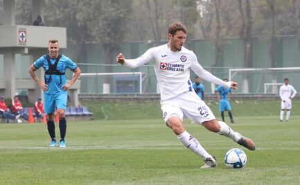 'Chaquito' Giménez lidera goleada del Cruz Azul 