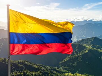 Colombia ingresa al banco de los BRICS en medio de tensiones con EU; ampliará el "horizonte" del país, aseguran