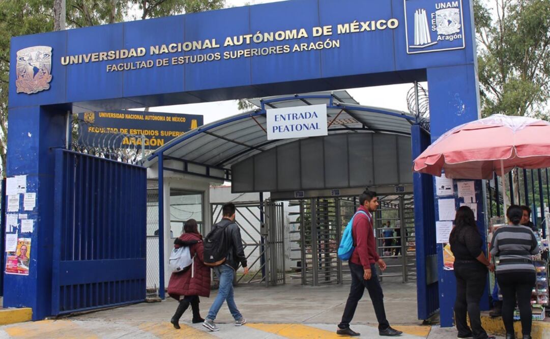 Entrada de la FES Aragón. Foto: Especial